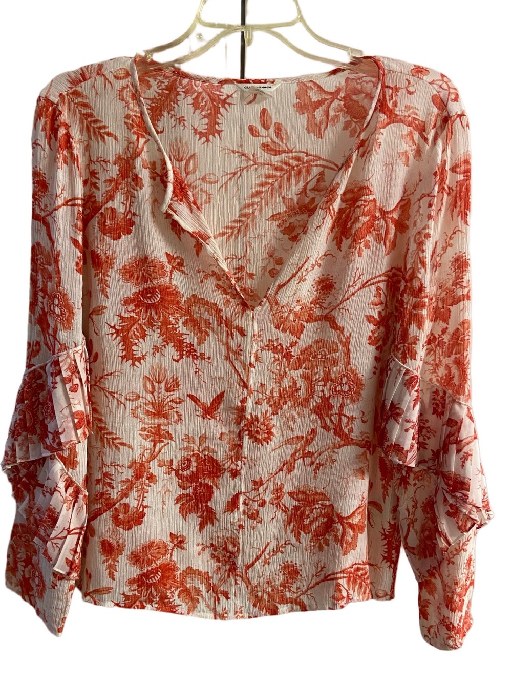 Club Monaco Coral Floral V-Neck Blouse on White relaxed fit Small